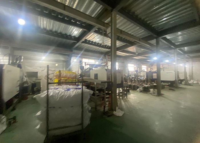 Hejian Xinxing Kangda Thermal Insulation Materials Co., Ltd manufacturer production line